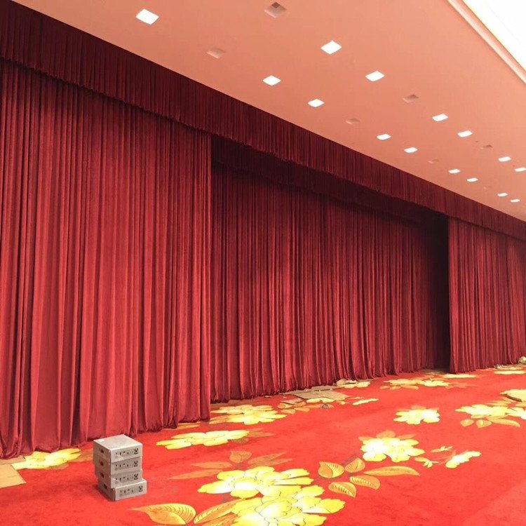 學(xué)校多功能廳舞臺(tái)、會(huì)議室與報(bào)告廳的電動(dòng)阻燃幕布設(shè)計(jì)與安裝方案