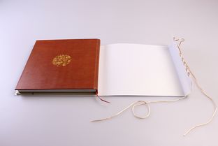 墨韻天府，典藏錦繡 四川大學博物館精裝畫冊的書籍裝幀藝術